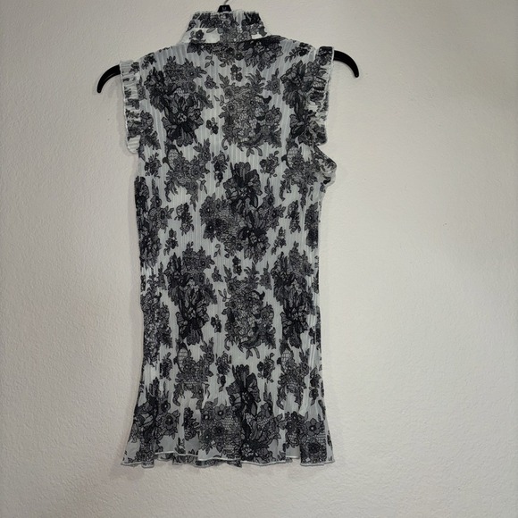 Apt. 9 Women's Black/White Sheer Ruffled Button Down Short Sleeve Top Size M - Picture 4 of 4
